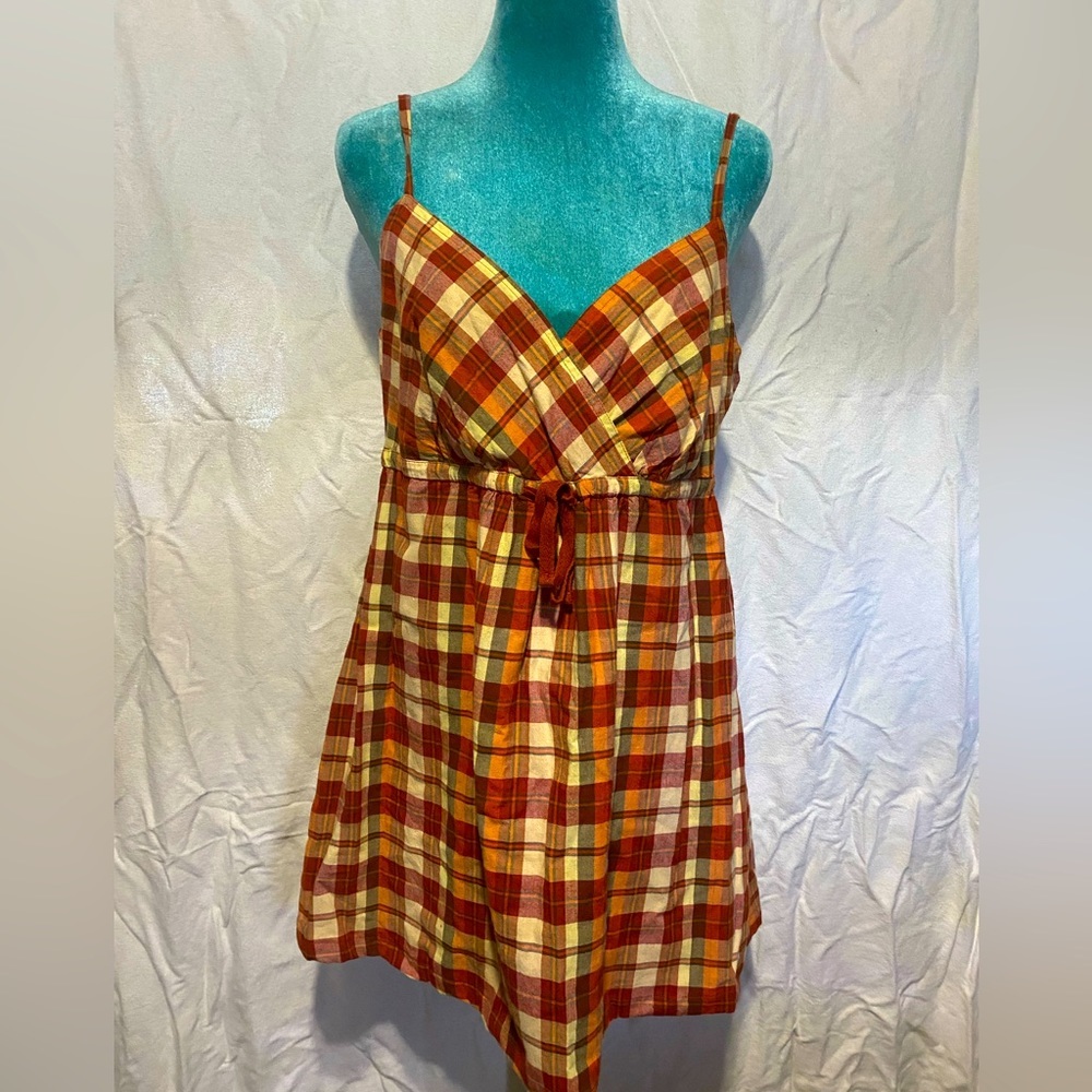 Liz Claiborne: 90s plaid mini dress